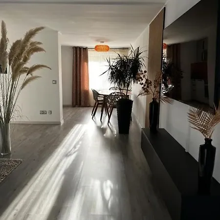 3 In Frankfurt דירה *