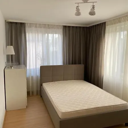 3 In Frankfurt Kelsterbach